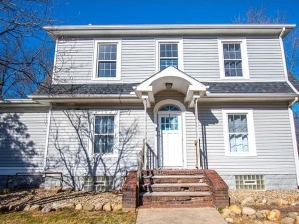 2753 Canfield Rd