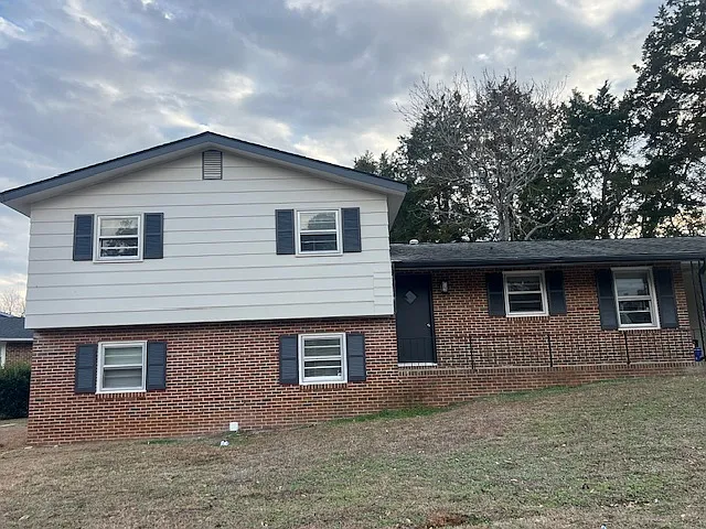 406 Kimberly Rd — Photo 1