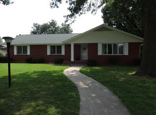 712 Jennison Pl, Carthage, MO 64836