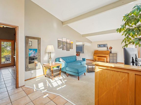 4th image of 2205 Argonne Dr NE