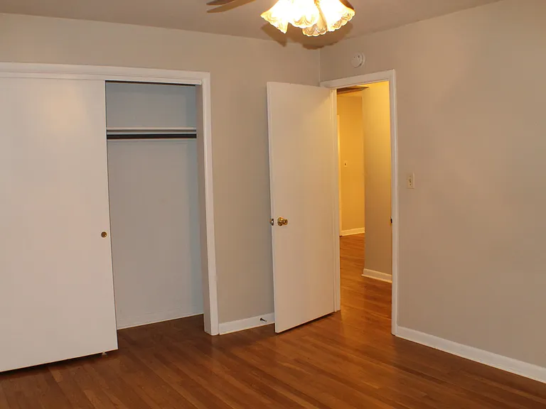 741 Walnut St — Photo 10