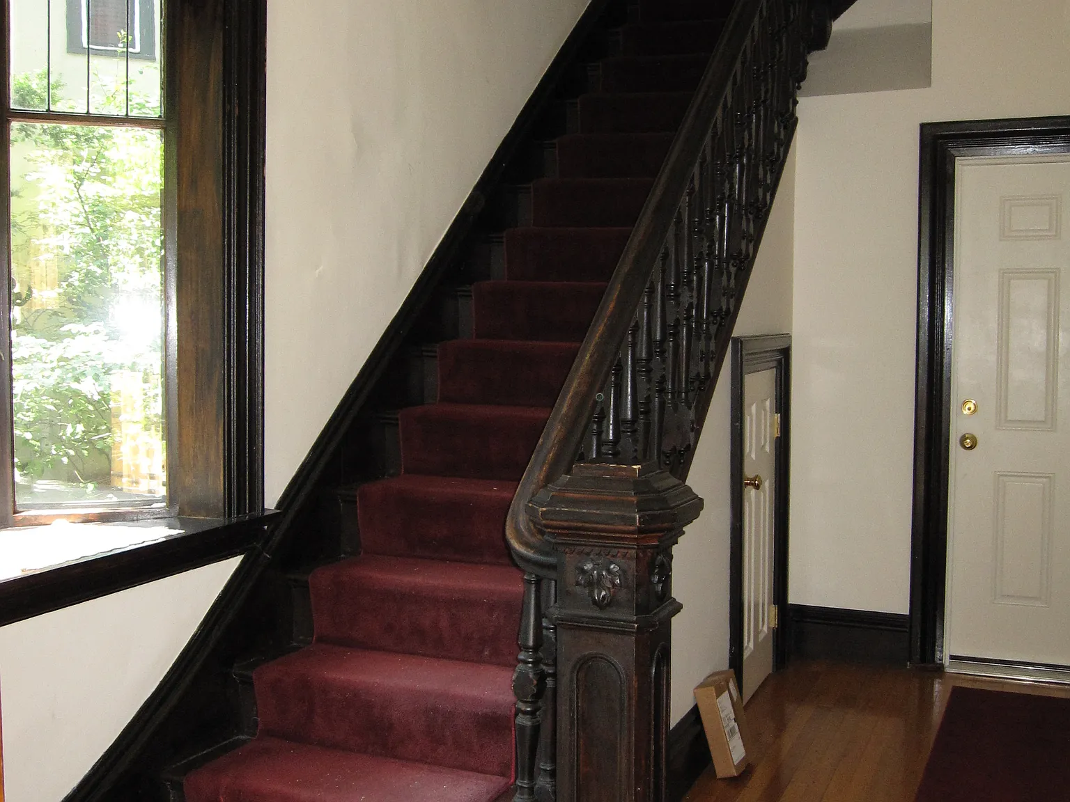 2 bed, 840 sqft, $3,200 — Photo 2