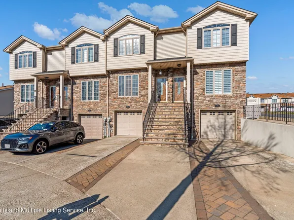 109 McDivitt Ave, Staten Island, NY 10314