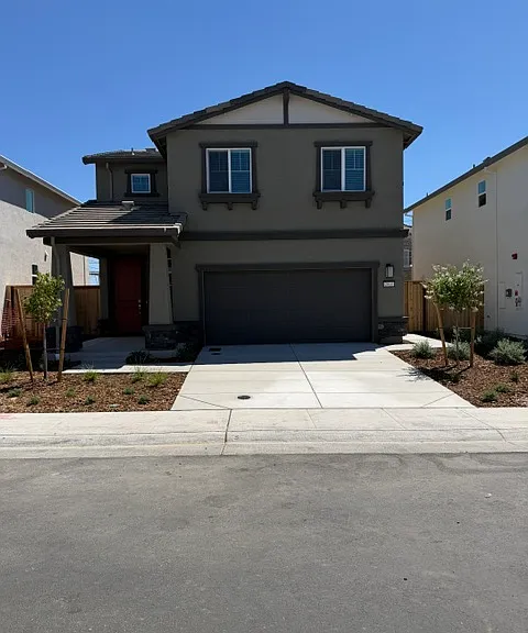 2915 Porcelain St — Photo 1