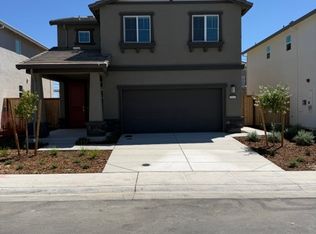 2915 Porcelain St, Lincoln, CA 95648