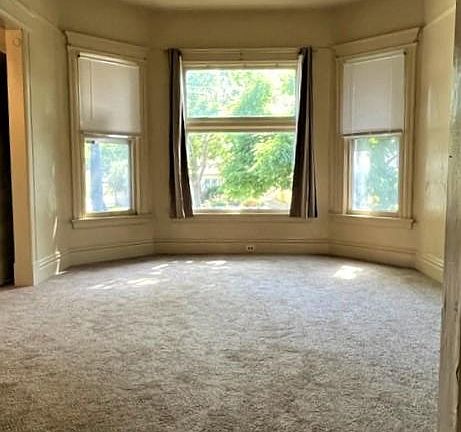 5th image of 440 S 10th St APT 1