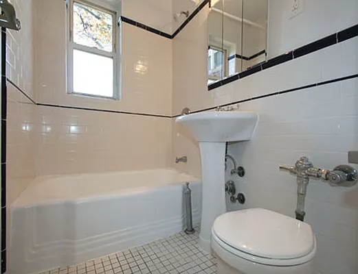Rented by SW Queens Mezzanine | media 15
