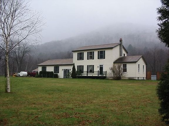 Front View 17445 NY 22, Berlin