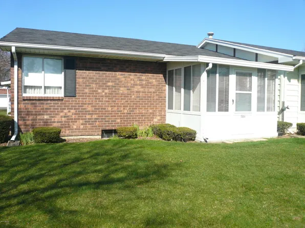 5664 Leisure South Dr SE, Kentwood, MI 49548