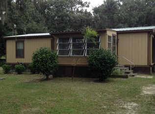 105 Plantation Way, Hawthorne, FL 32640