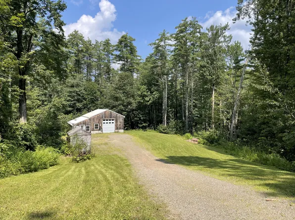 9 Cook Lane, Kennebunk, ME 04043
