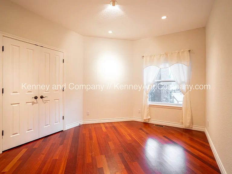 155 Indian Wells Ln — Photo 27