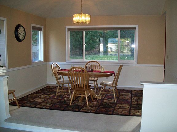 5th image of 1350 La Forest Dr SE