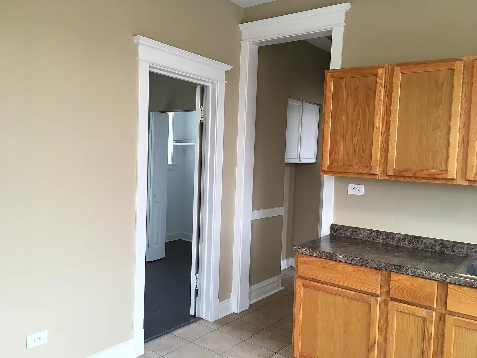 2 bed, 620 sqft, $1,400 — Photo 2