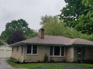 2110 Leonard St NW, Grand Rapids, MI 49504