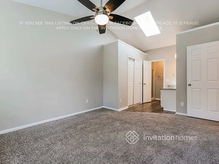 5558 S Ireland Way — Photo 12