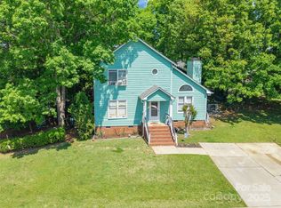 9012 Windjammer Dr, Tega Cay, SC 29708