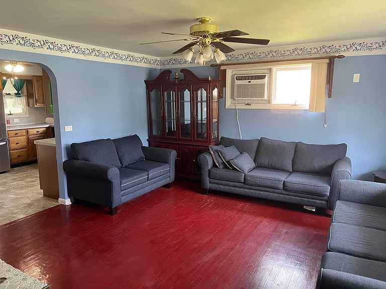 1716 S Albert St — Photo 5