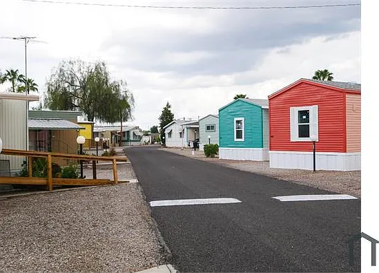 2 bed, $1,300 — Photo 2