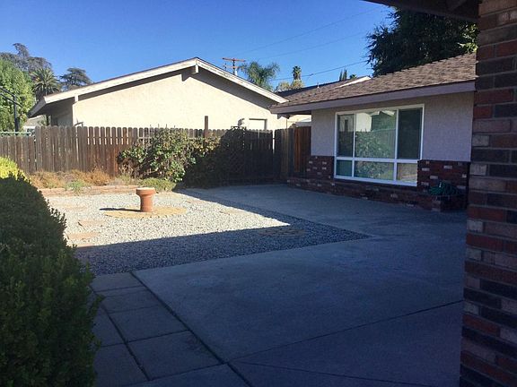 2nd image of 41135 Mayberry Ave