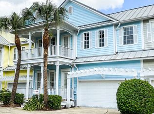 920 Hemingway Cir, Tampa, FL 33602