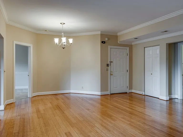 218 Boxmere Pl — Photo 6