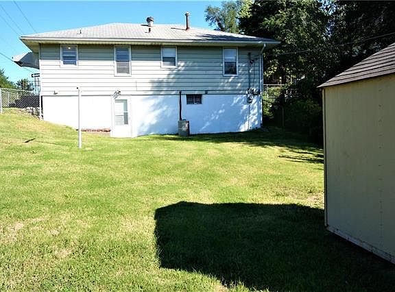 2nd image of 1057 Reynolds Ave