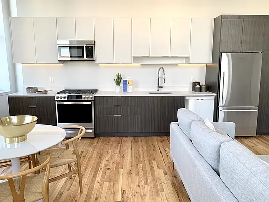 Rented by Corcoran | media 23