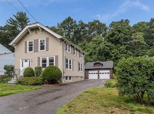 32 Brentwood Rd, Woburn, MA 01801