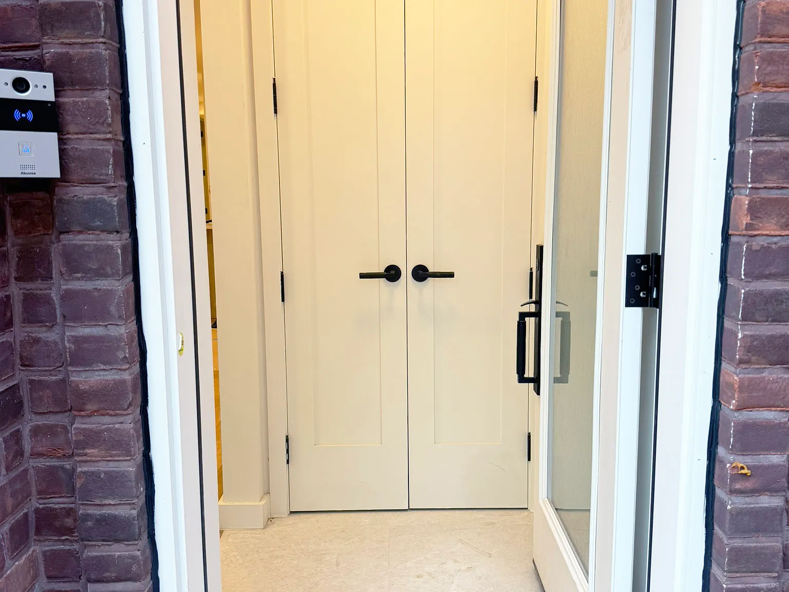 1506A Pacific Street — Photo 2