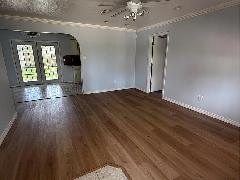 10415 Norton Dr — Photo 20