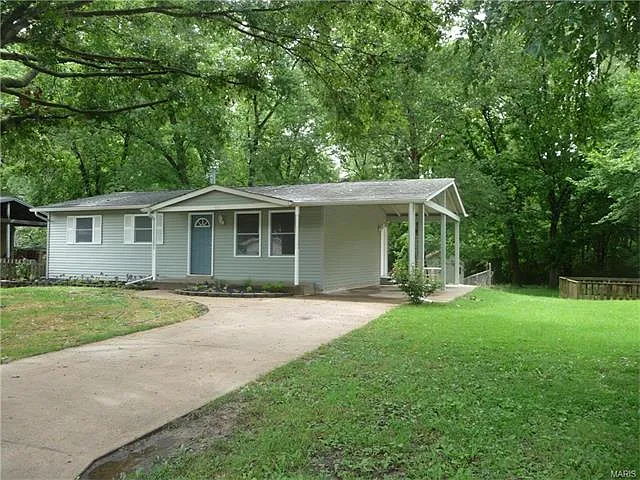 443 Keeney Dr photo 1