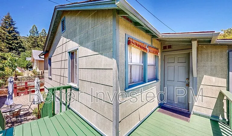 175 Giorno Ave — Photo 7