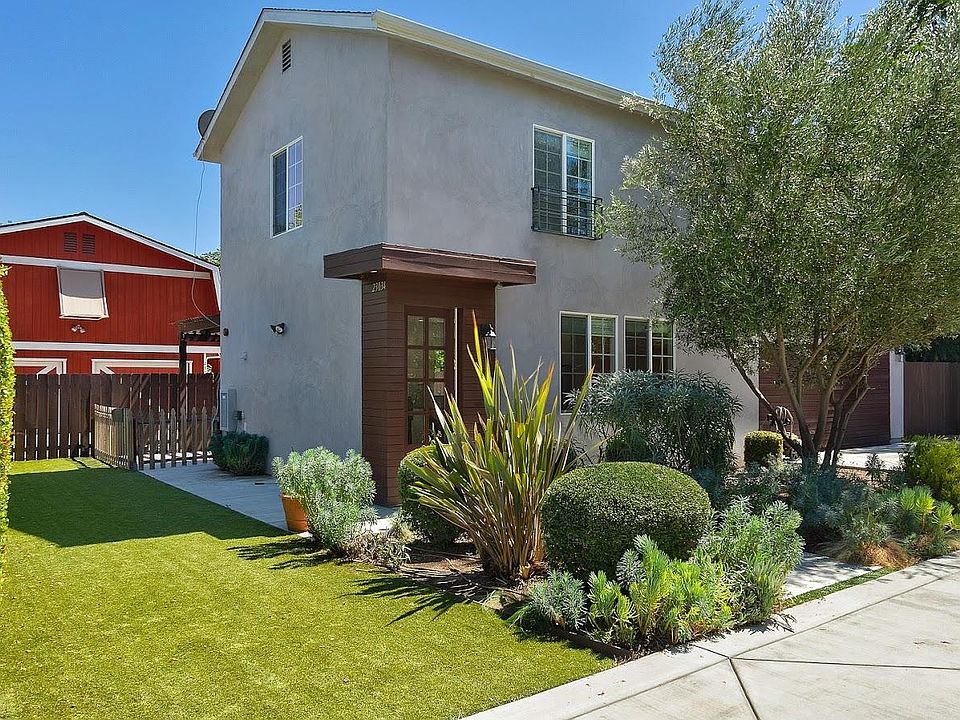 1st image of 23034 Mariano St