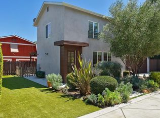 23034 Mariano St, Woodland Hills, CA 91367
