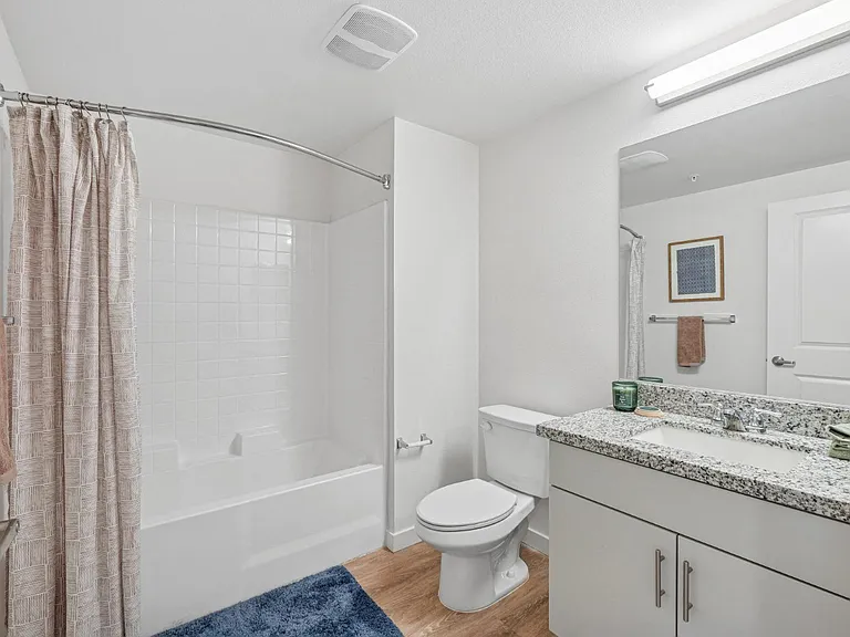 Altitude Apartments — Photo 23