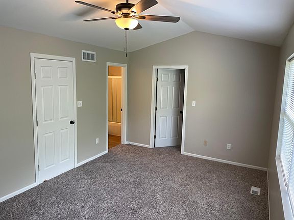 3rd image of 7974 Mill Creek Cir