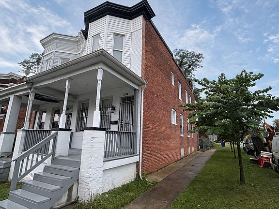 2nd image of 1608 N Rosedale St #Townhouse