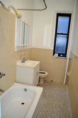 Rented by Charles Coutinho LLC | media 31