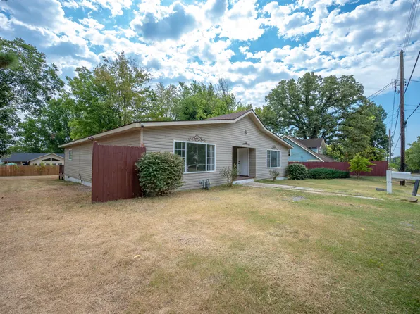 1490 N Heights Ave, Batesville, AR 72501