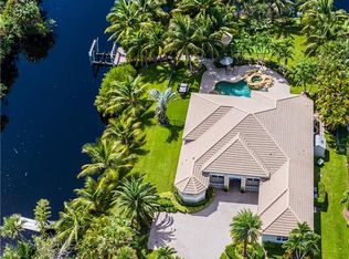 7258 SW Quiet River Ct, Stuart, FL 34997