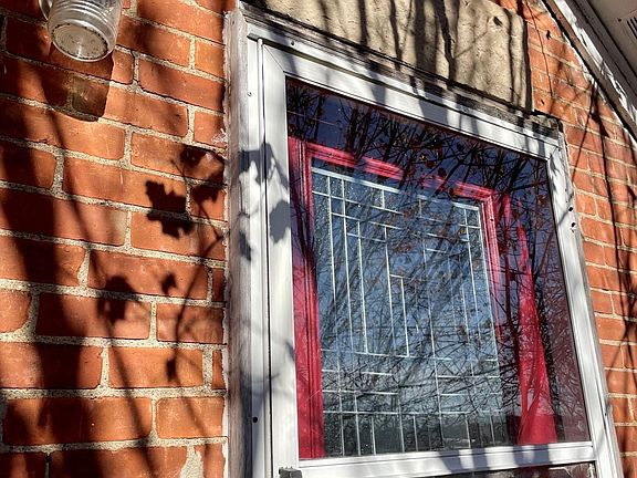3rd image of 656 N Ohio Ave