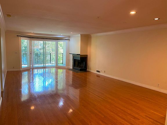 5th image of 520 4th St APT 22