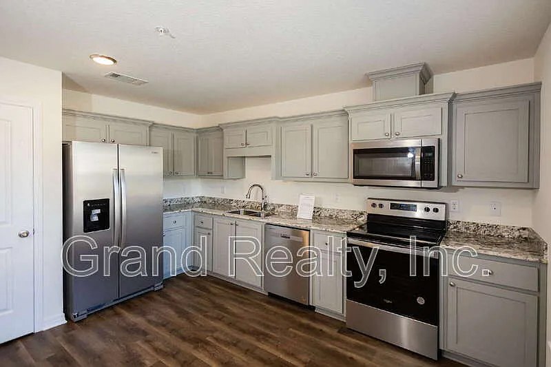 2 bed, 2.0 bath, 871 sqft, $1,275 — Photo 4