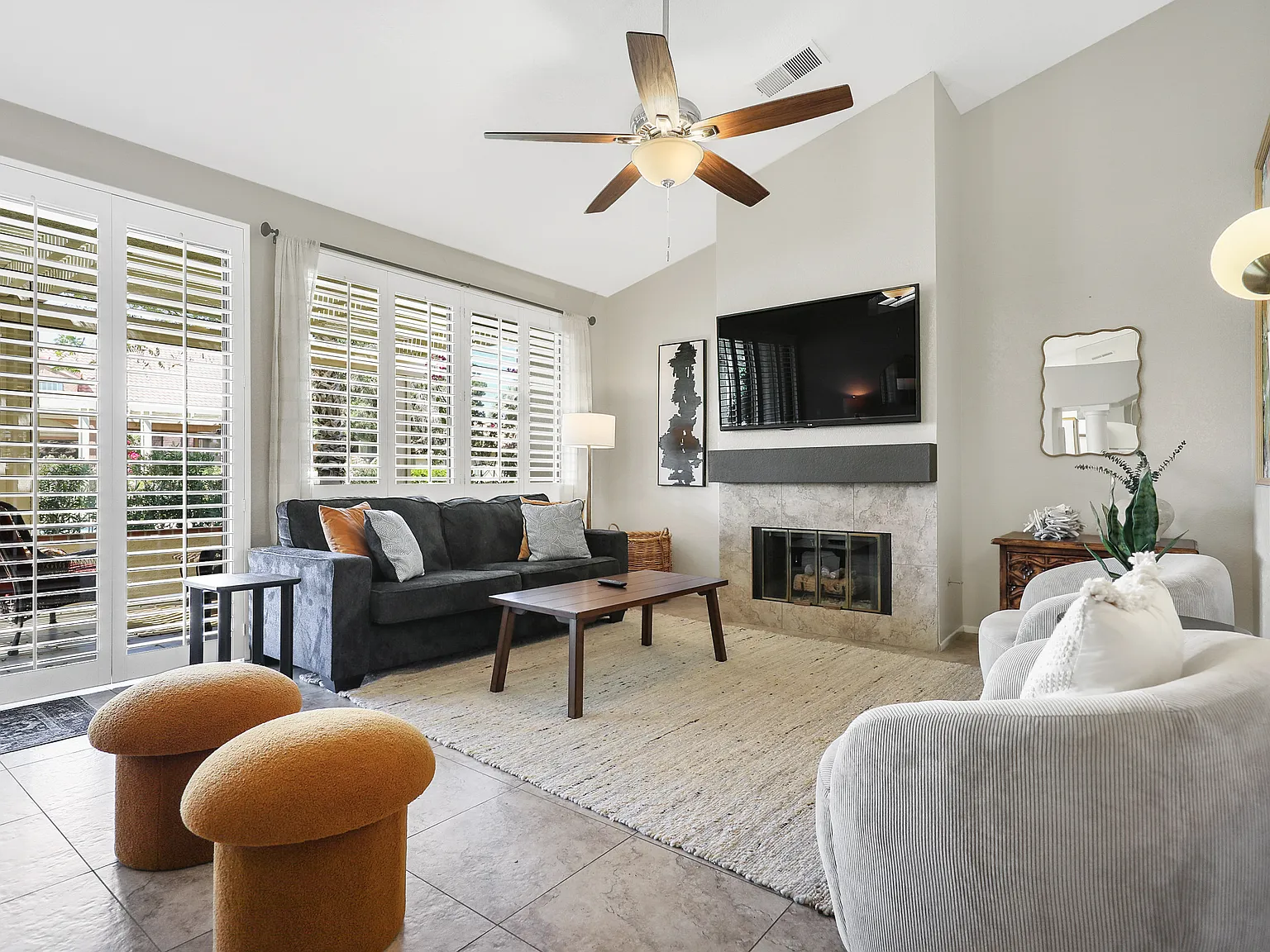 2 bed, 1410 sqft, $3,000 — Photo 3