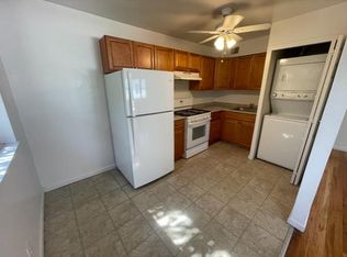 51 Ireland Pl APT 3, Amityville, NY 11701