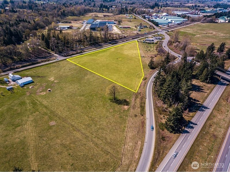 2nd image of 6850 Portal Way