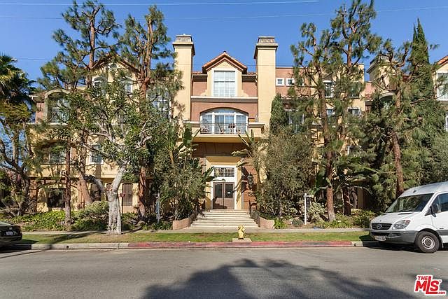 1st image of 7111 La Tijera Blvd APT C202