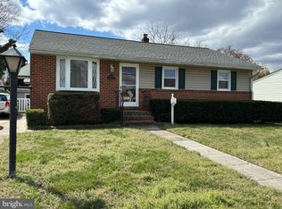 8436 Geneva Rd, Pasadena, MD 21122