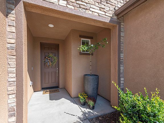 4th image of 5020 W Prescott Ave